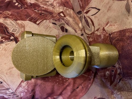 3D Abdeckung für Auto-Anhängerkupplung AHK "Goldenes WC"